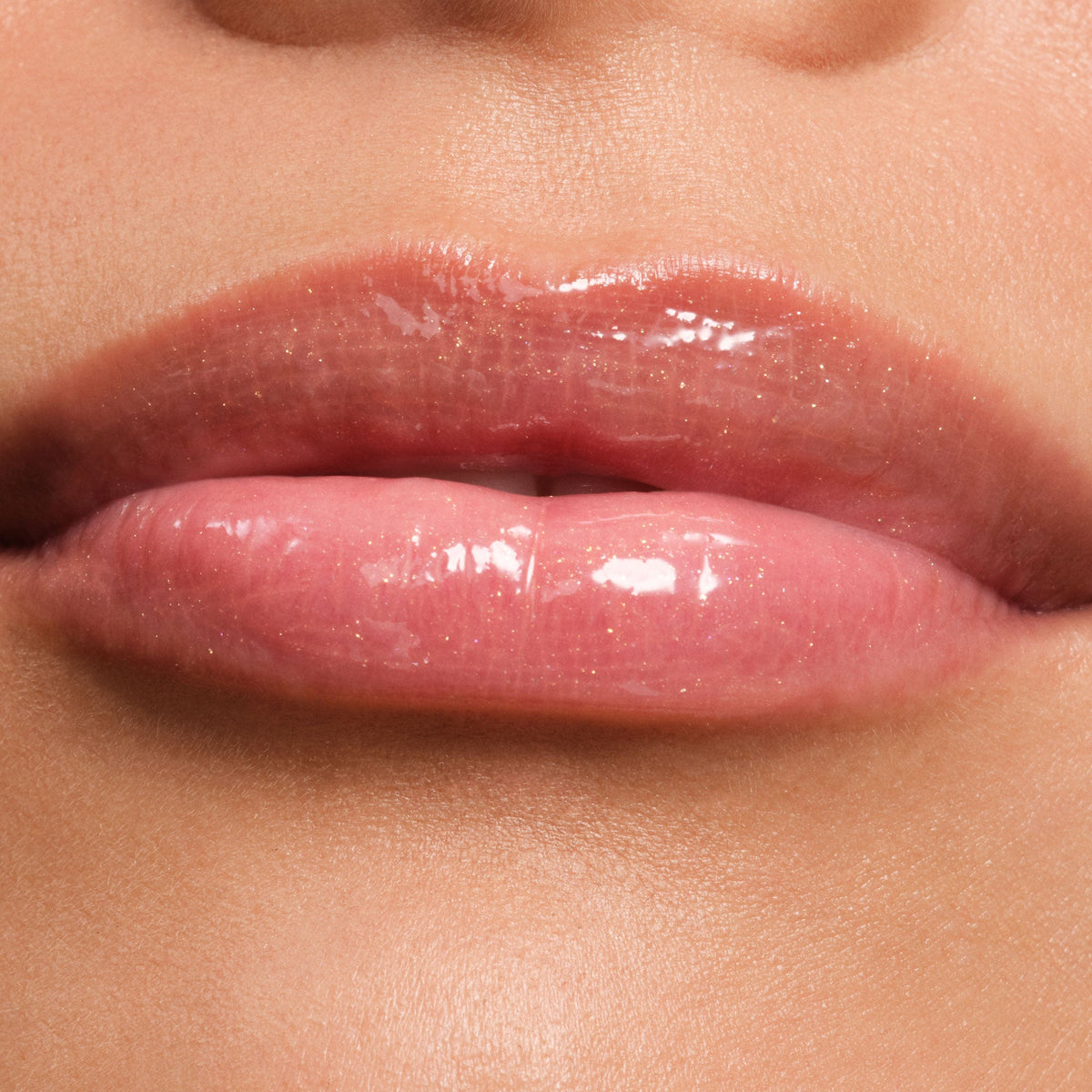 phyto-glow-lip-balm-shimmer-cosmic-p7 NATR-10134-Phyto-Glow-Lip-Hover-Cosmic.jpg